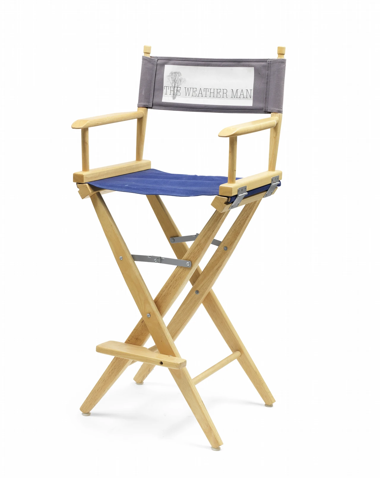 肯恩1971年代表作《Get Carter》電影拍攝中的一張導演椅。落槌價£2,040。